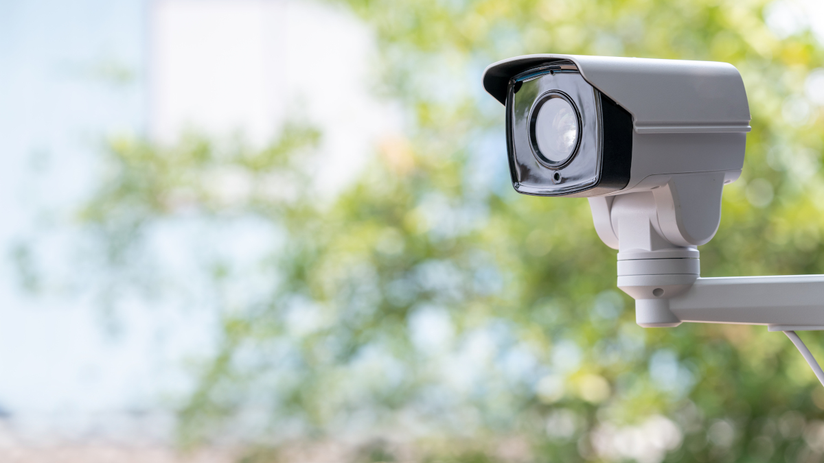 غرامة الداخلية السعودية على استخدام كاميرات المراقبة 